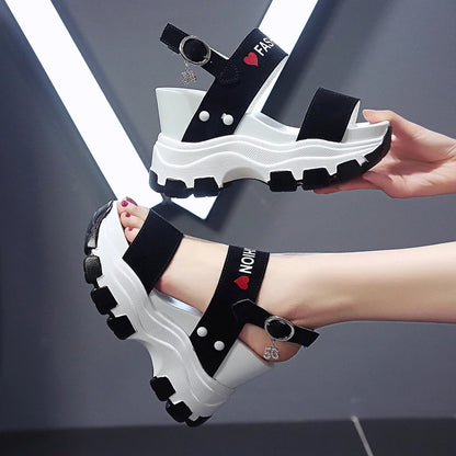 Moipheng Platform Fish Toe Sandals