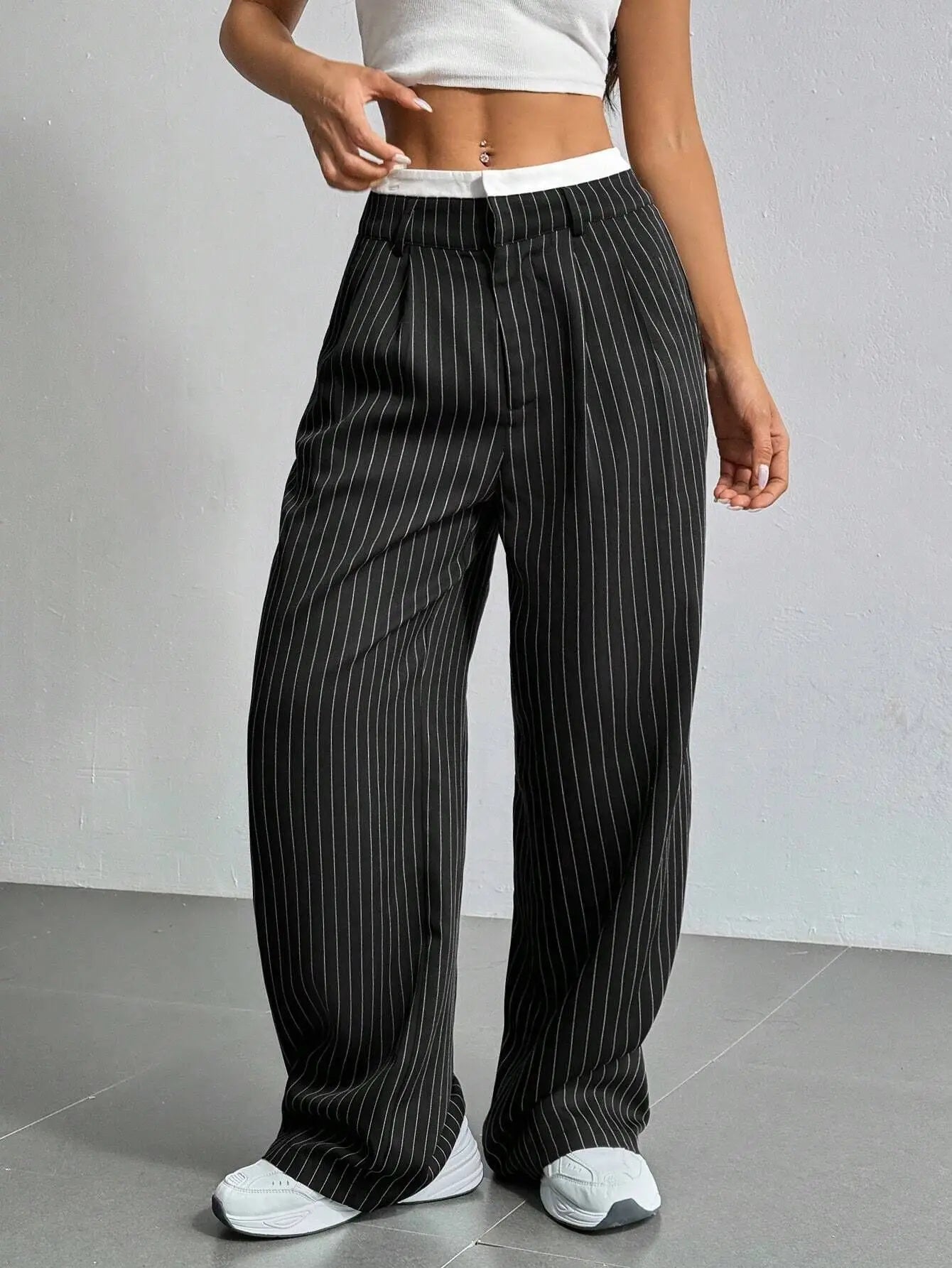 Women Stripes Printed Full Length Pants