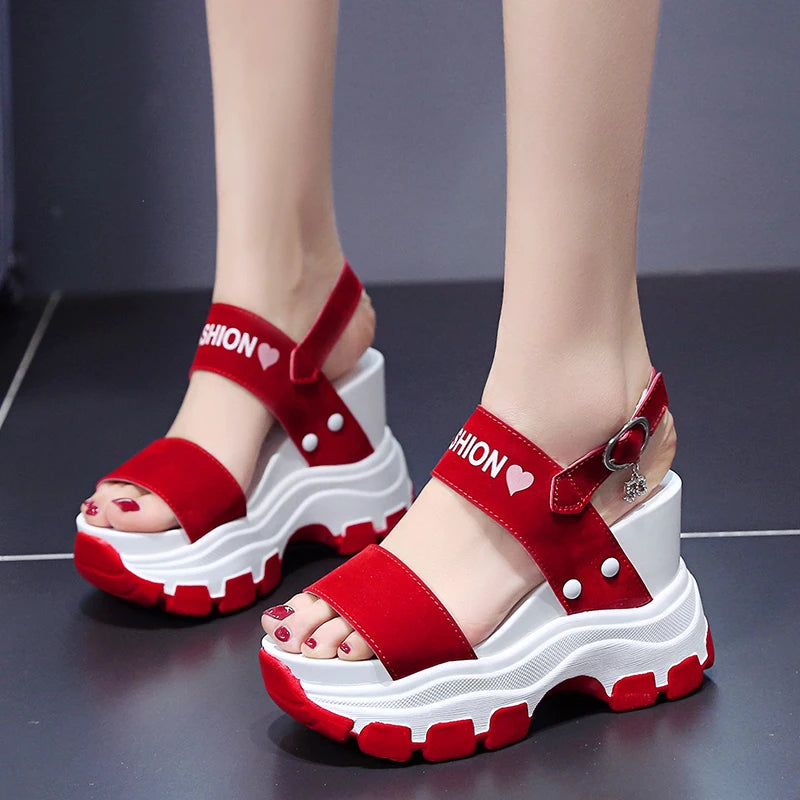 Moipheng Platform Fish Toe Sandals