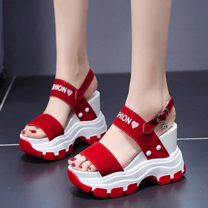 Moipheng Platform Fish Toe Sandals