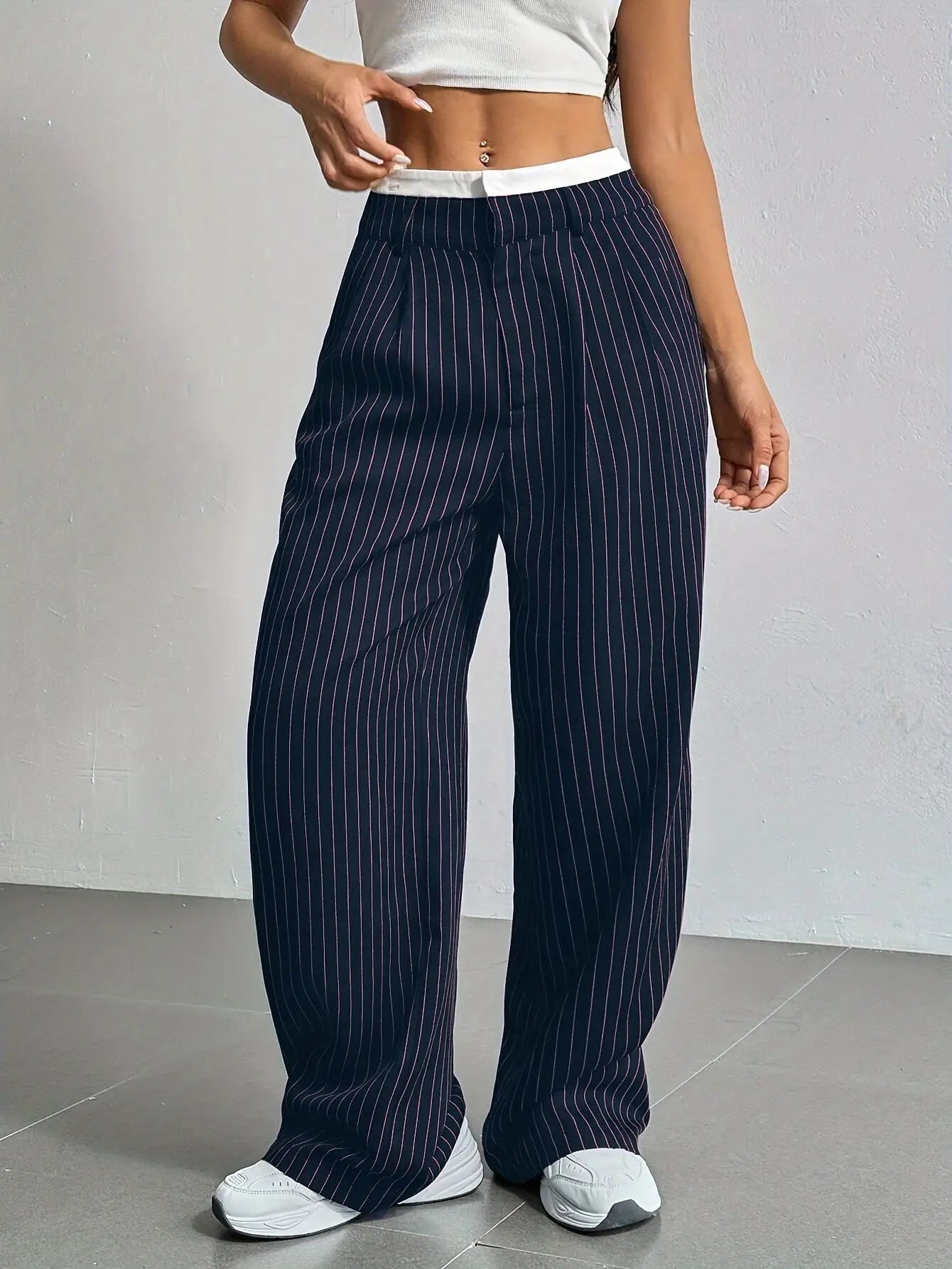 Women Stripes Printed Full Length Pants